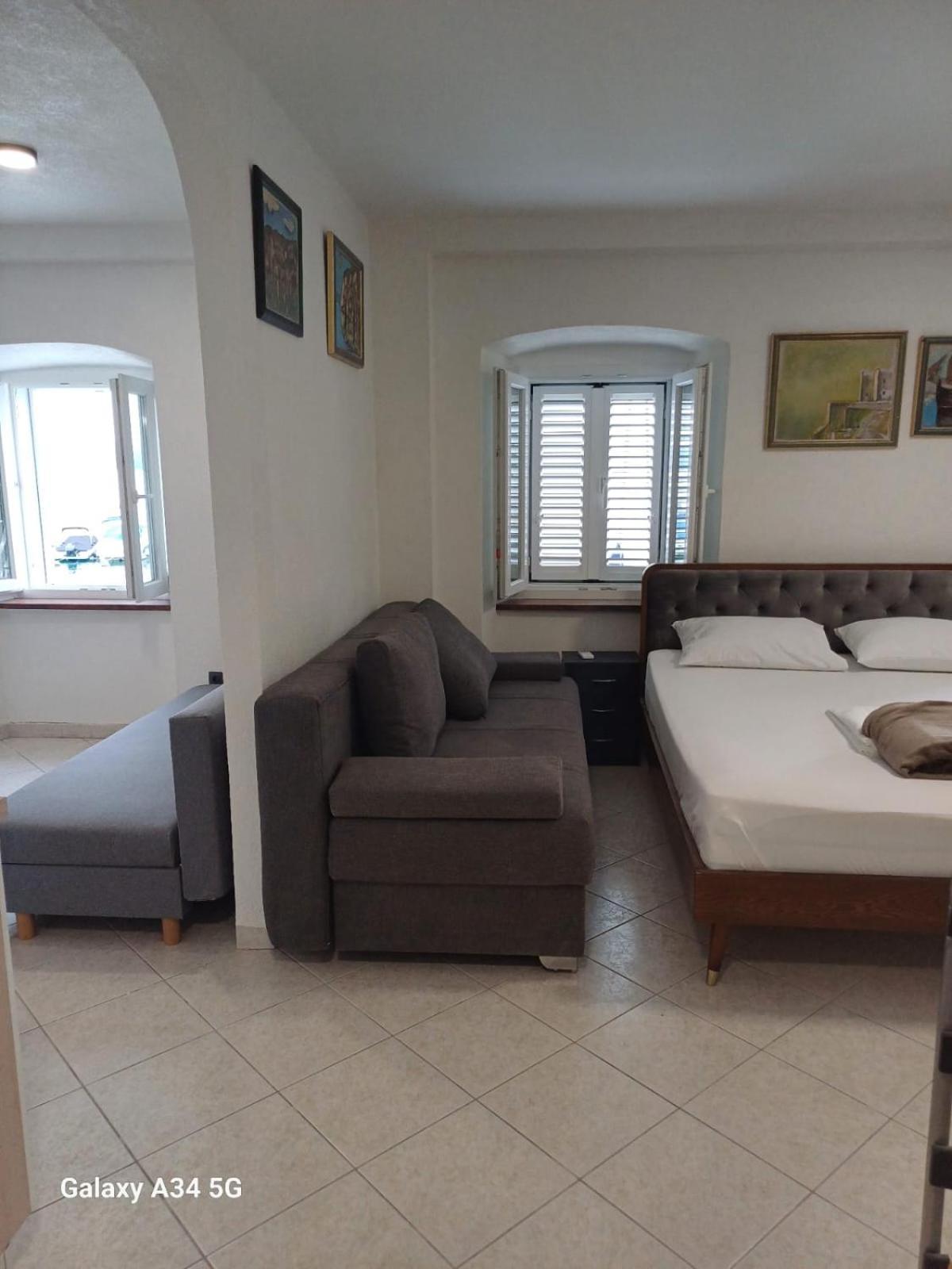 Apartmani Centar סלצה מראה חיצוני תמונה
