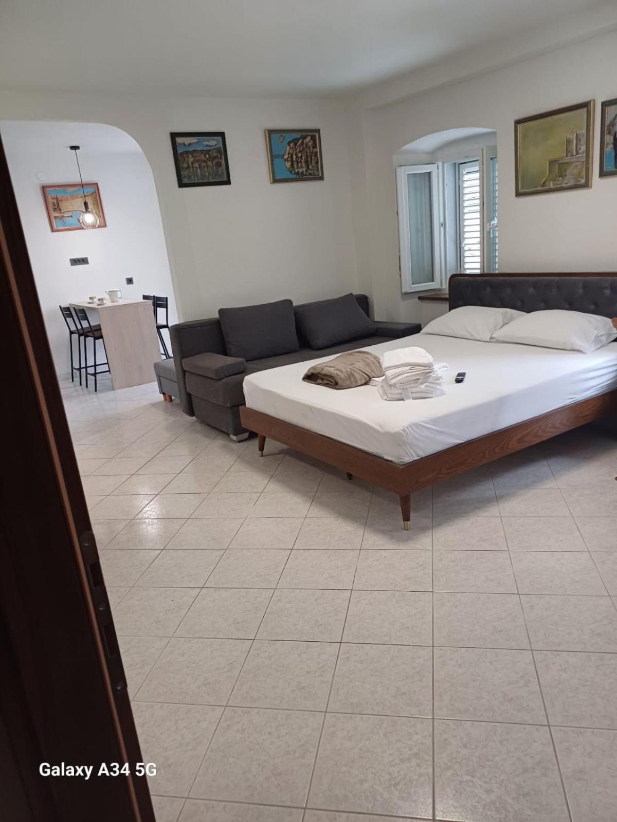 Apartmani Centar סלצה מראה חיצוני תמונה